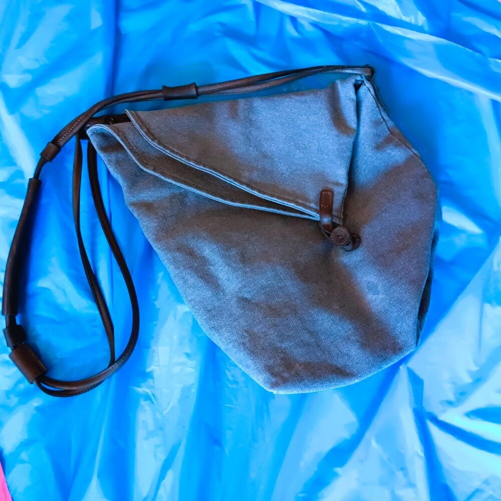 CASUAL CANVAS CARRY-ALL, SATCHEL, W/CROSS BODY STRAP, 12" BY "18